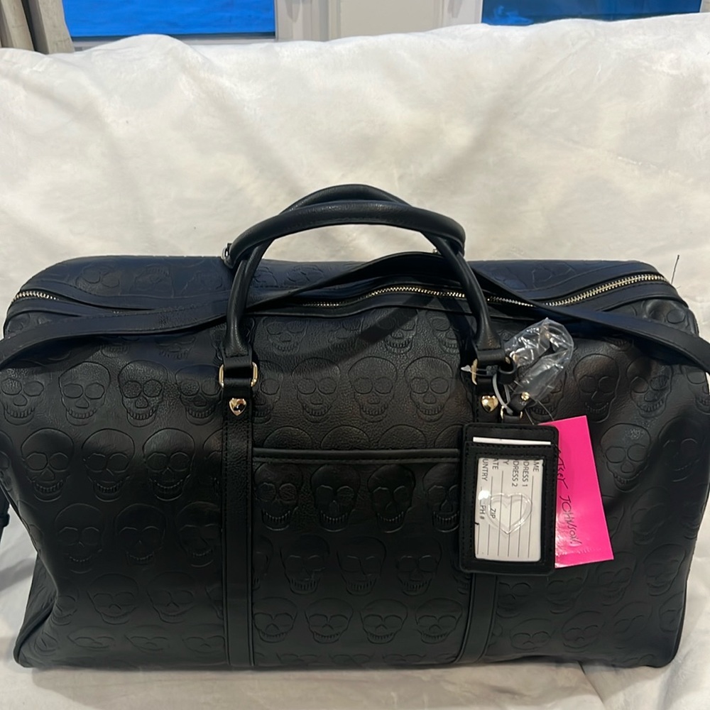 Betsey Johnson skulltastic weekender bag skull embossed NWT